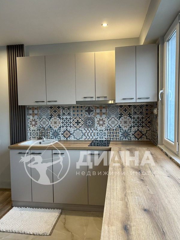 Продава 3-СТАЕН, гр. Пловдив, Кючук Париж, снимка 3 - Апартаменти - 54293728