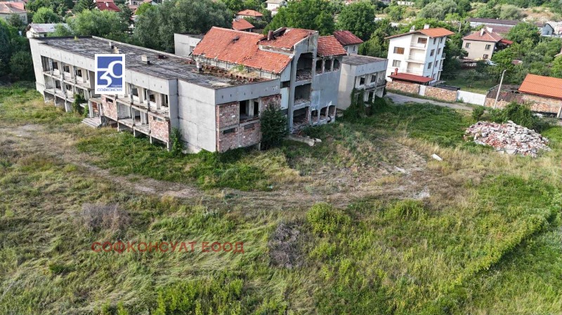 Satılık  Komplo bölge Pernik , Studena , 7458 metrekare | 62965505 - görüntü [3]