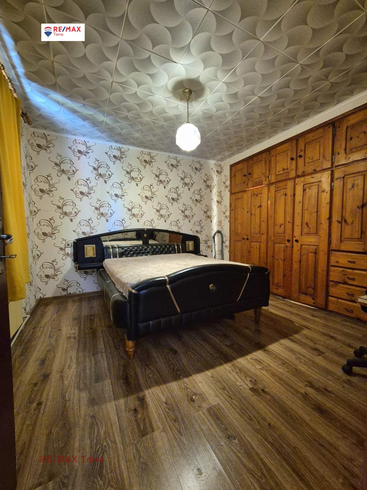 Продава КЪЩА, гр. Левски, област Плевен, снимка 9 - Къщи - 56085528