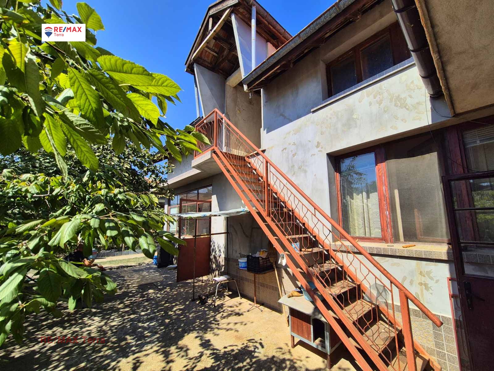 Продава КЪЩА, гр. Левски, област Плевен, снимка 11 - Къщи - 56085528