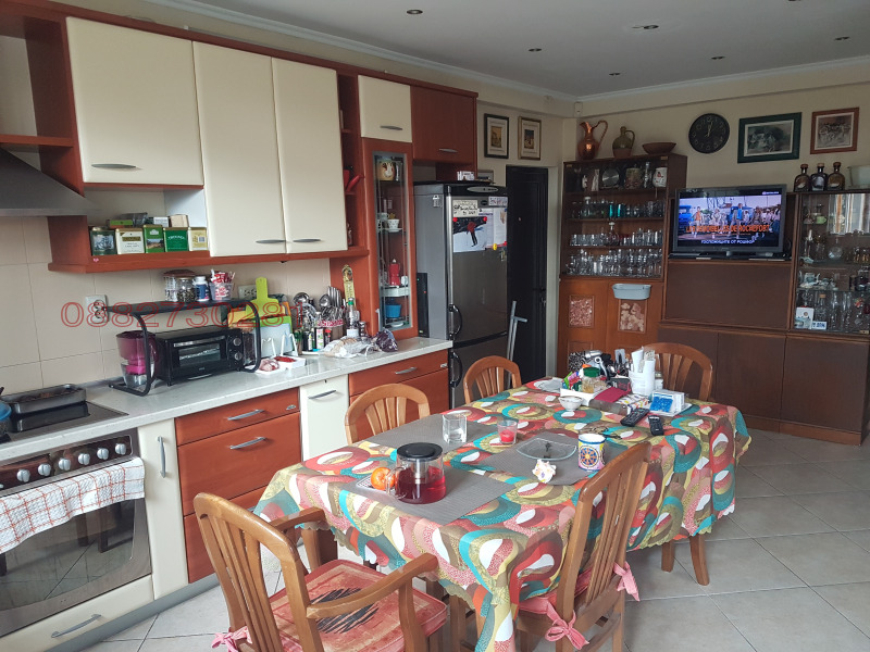 Продава КЪЩА, гр. София, с. Войнеговци, снимка 5 - Къщи - 52528626