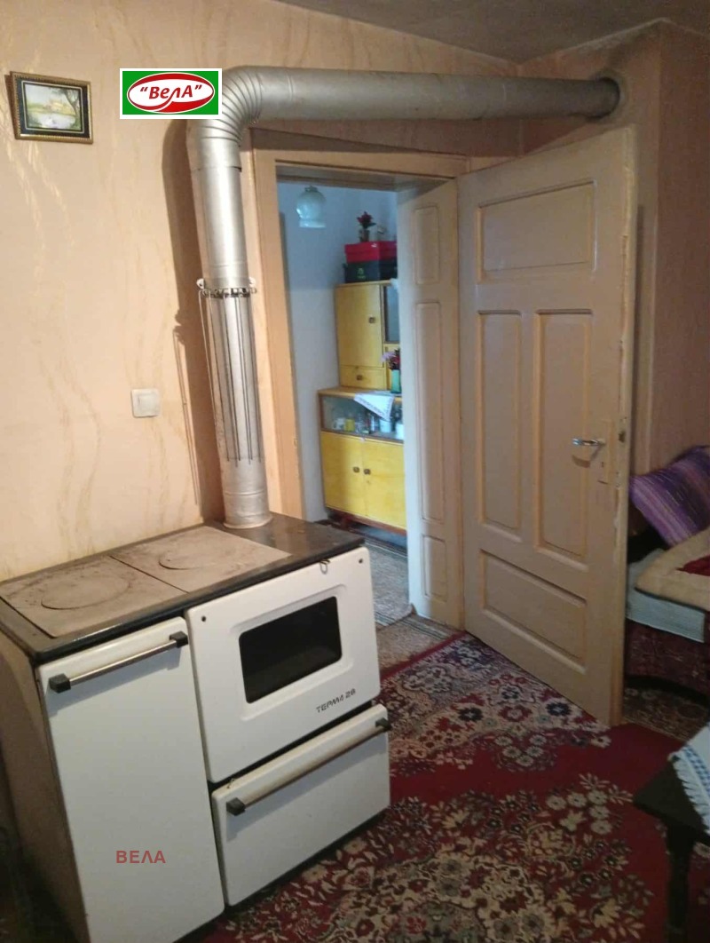 Продава КЪЩА, с. Добротица, област Търговище, снимка 12 - Къщи - 52646650