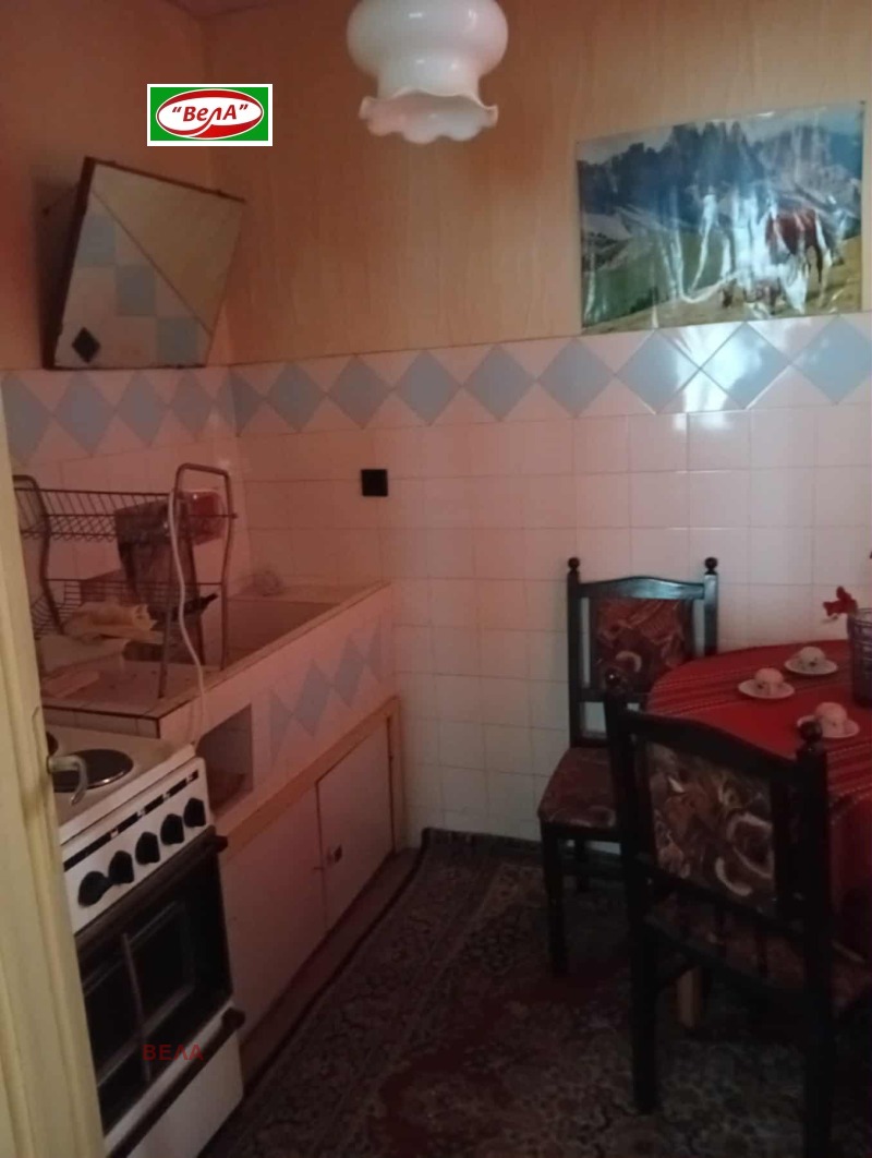 Продава КЪЩА, с. Добротица, област Търговище, снимка 13 - Къщи - 52646650