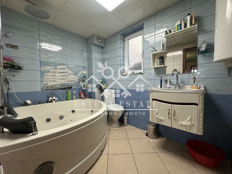 Продава КЪЩА, гр. Шумен, Дивдядово, снимка 8 - Къщи - 52650614