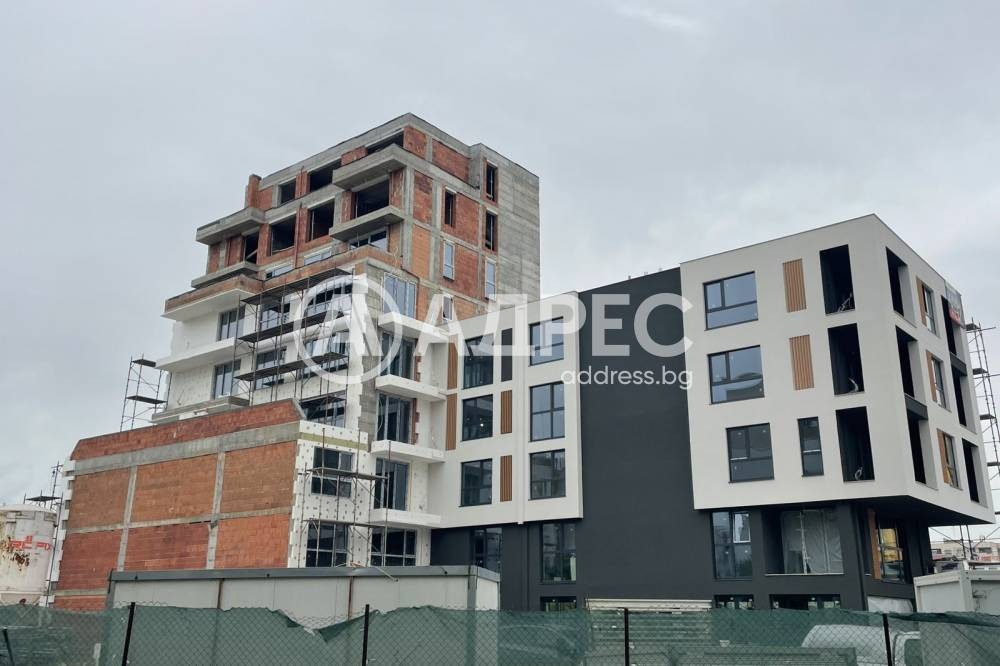 Продава МНОГОСТАЕН, гр. София, Левски В