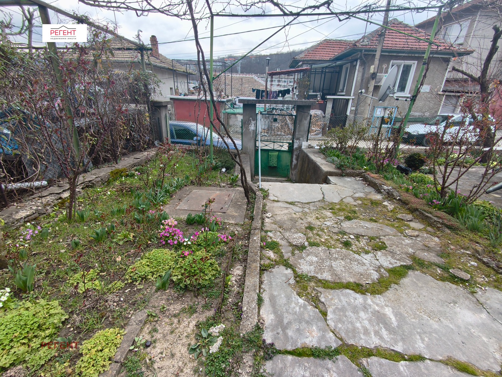 Продава КЪЩА, гр. Габрово, Център, снимка 2 - Къщи - 54350588