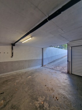 Garage Kyutchouk Parij, Plovdiv