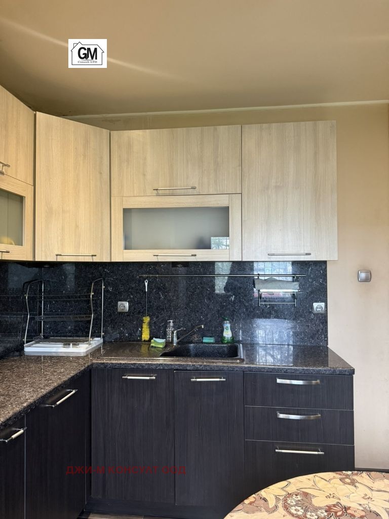 Продава 2-СТАЕН, гр. София, Свобода