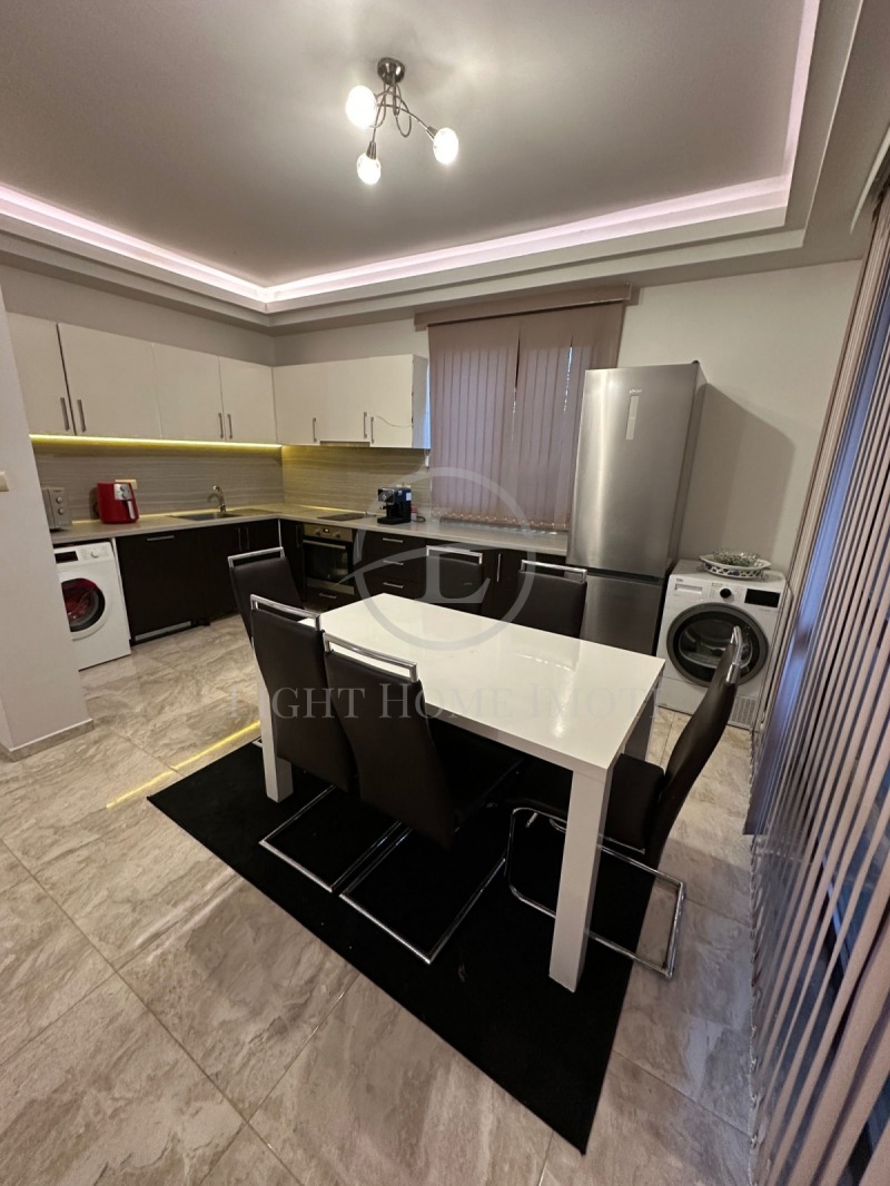 Продава КЪЩА, с. Брестник, област Пловдив, снимка 3 - Къщи - 52692699