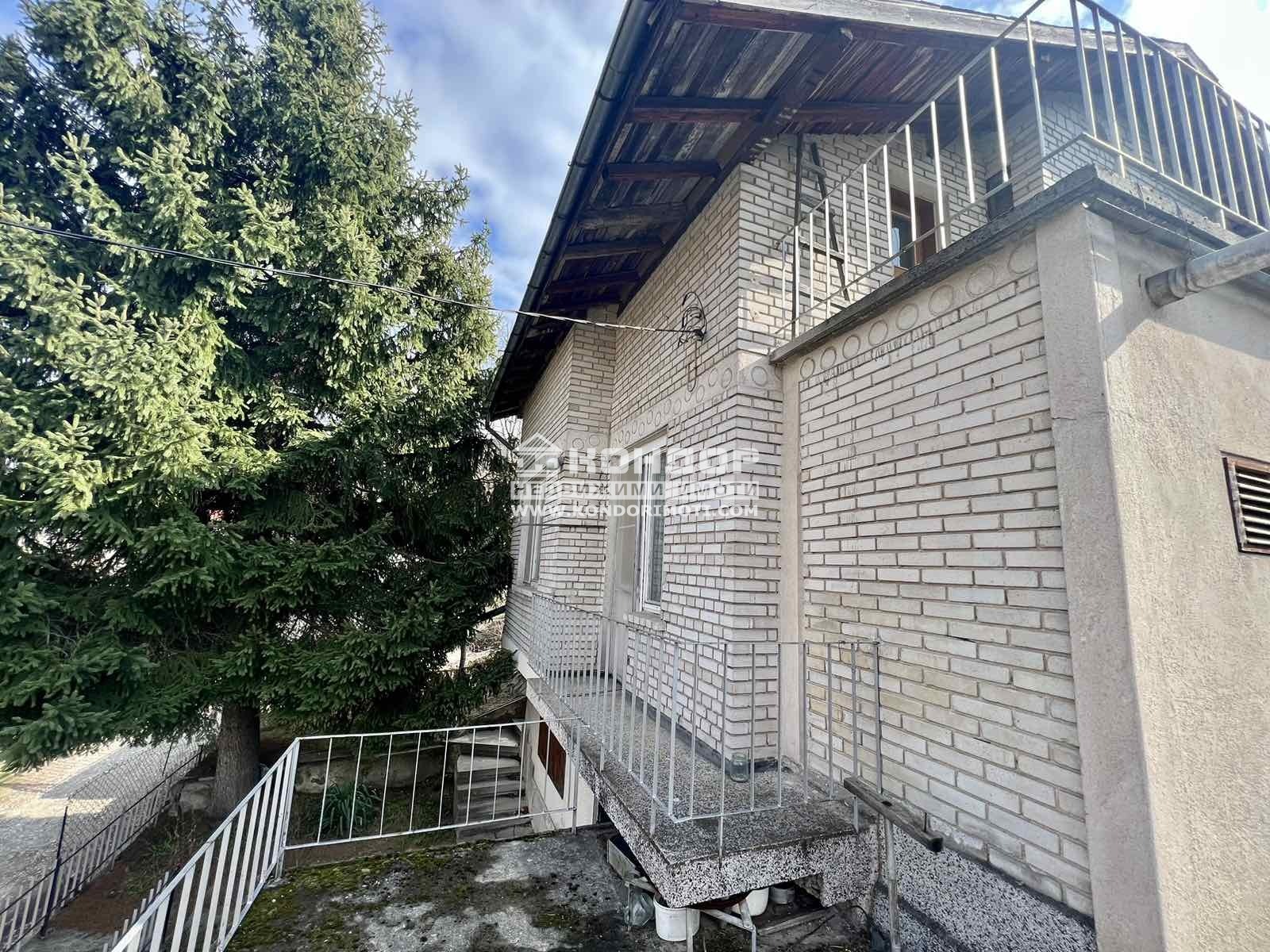 Продава КЪЩА, с. Гълъбово, област Пловдив