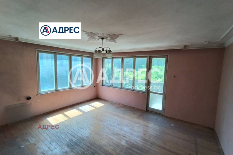 Na prodej  3+ ložnice Razgrad , Žitnica , 130 m2 | 77473689