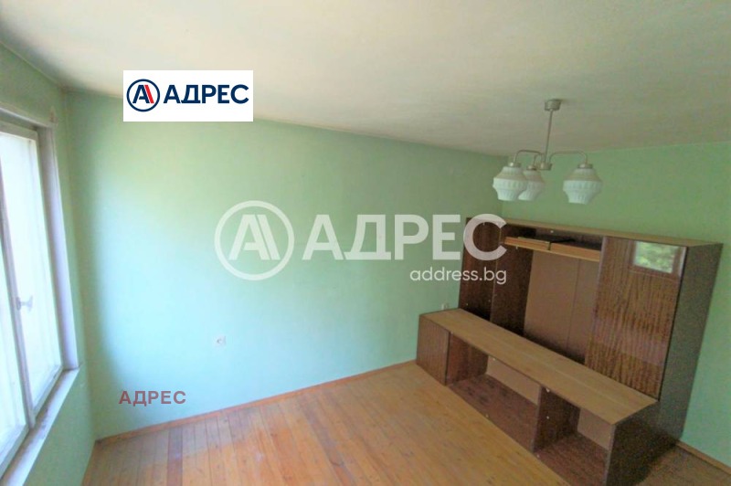 Продава МНОГОСТАЕН, гр. Разград, Житница, снимка 2 - Aпартаменти - 47102493