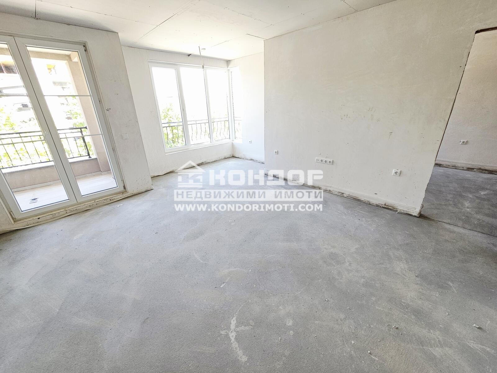 Продава 2-СТАЕН, гр. Пловдив, Кючук Париж, снимка 2 - Апартаменти - 55362512