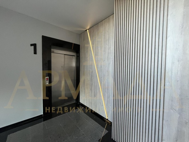 En venta  2 dormitorios Plovdiv , Jristo Smirnenski , 129 metros cuadrados | 80788486 - imagen [2]