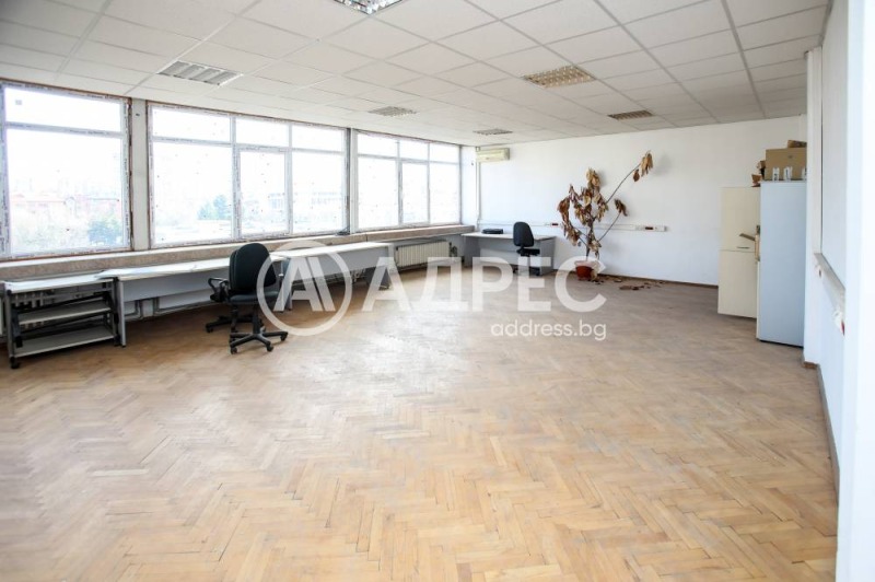 In vendita  Ufficio Sofia , Zona B-19 , 1300 mq | 44814428 - Immagine [2]