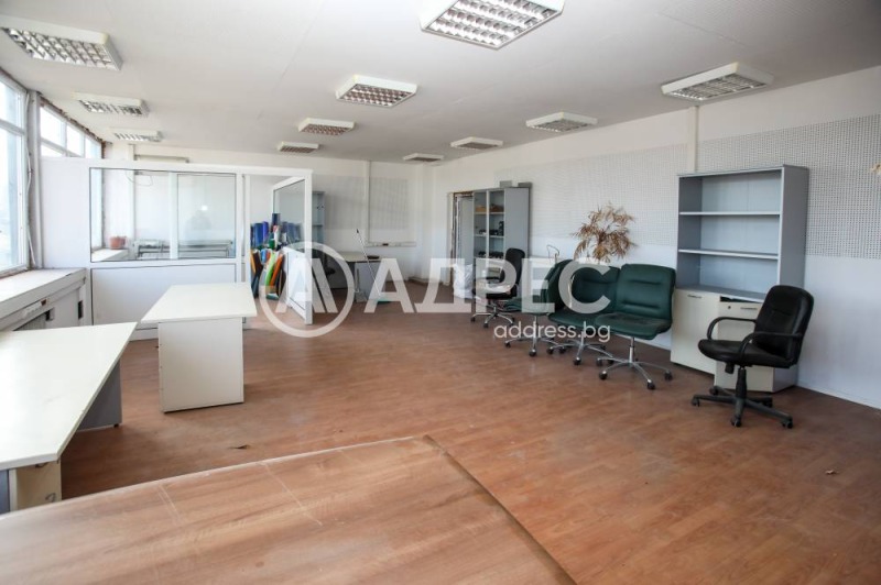 In vendita  Ufficio Sofia , Zona B-19 , 1300 mq | 44814428 - Immagine [3]