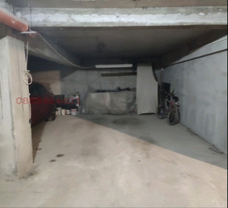 Продава ГАРАЖ, ПАРКОМЯСТО, гр. Русе, Център, снимка 3 - Гаражи и паркоместа - 53316314