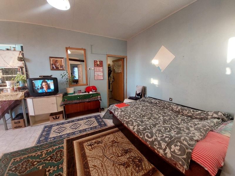 Продава 3-СТАЕН, гр. Девня, област Варна