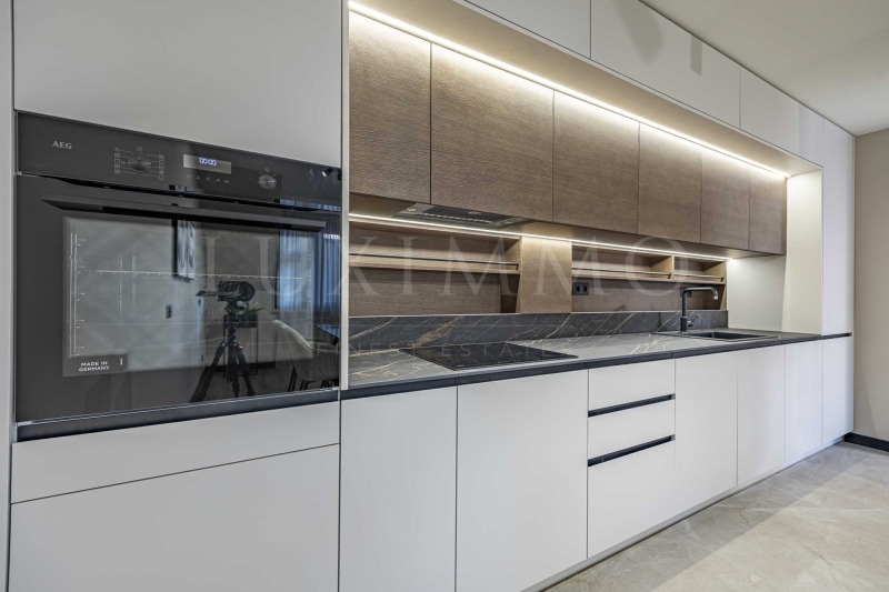 Продава 4-СТАЕН, гр. София, Център, снимка 7 - Апартаменти - 52445805