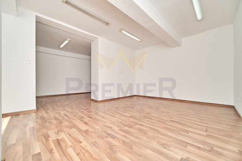 Продава 4-СТАЕН, гр. Варна, Лятно кино Тракия, снимка 4 - Апартаменти - 53332920