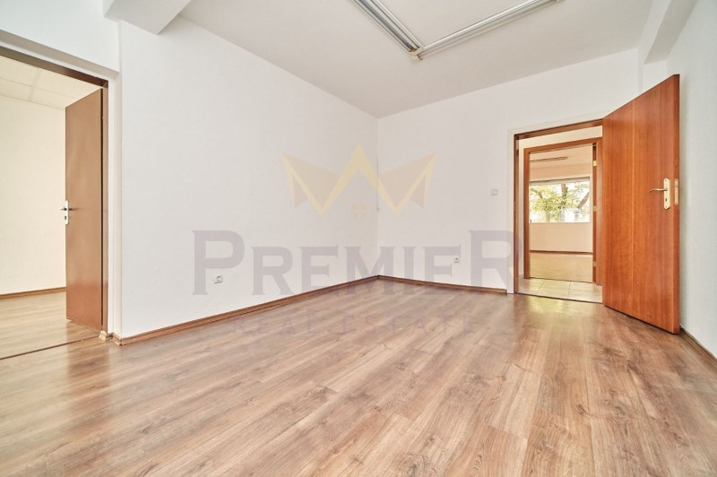 Продава 4-СТАЕН, гр. Варна, Лятно кино Тракия, снимка 8 - Апартаменти - 53332920