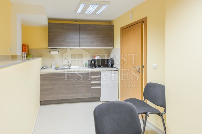 In vendita  Ufficio Sofia , Tsentar , 105 mq | 64211827 - Immagine [3]
