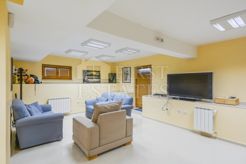 In vendita  Ufficio Sofia , Tsentar , 105 mq | 64211827