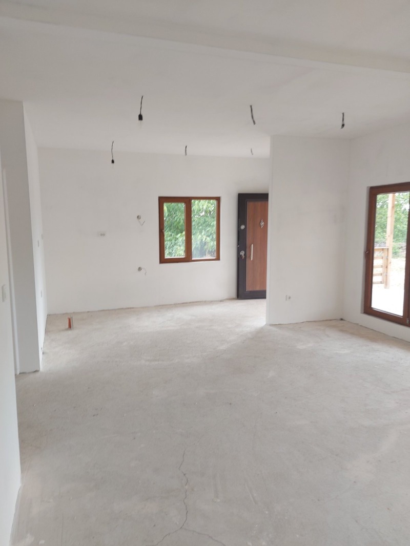 À venda  Casa região Pleven , Pelichat , 75 m² | 46868135 - imagem [6]