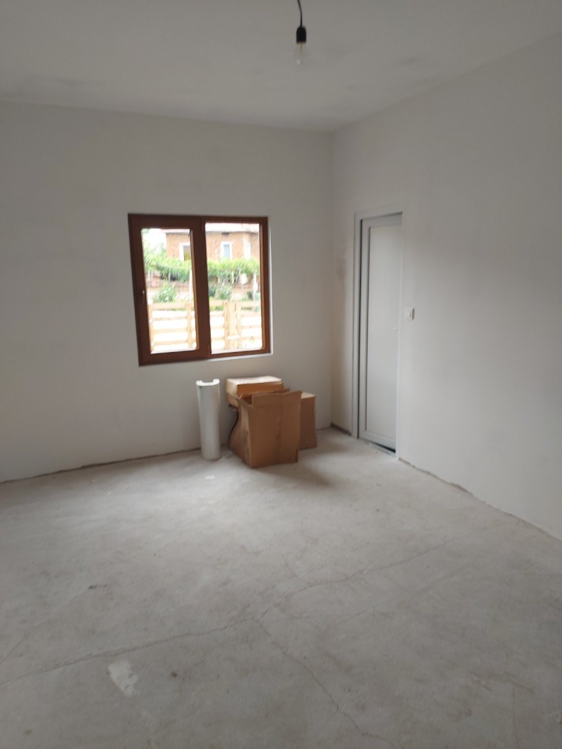 À venda  Casa região Pleven , Pelichat , 75 m² | 46868135 - imagem [8]