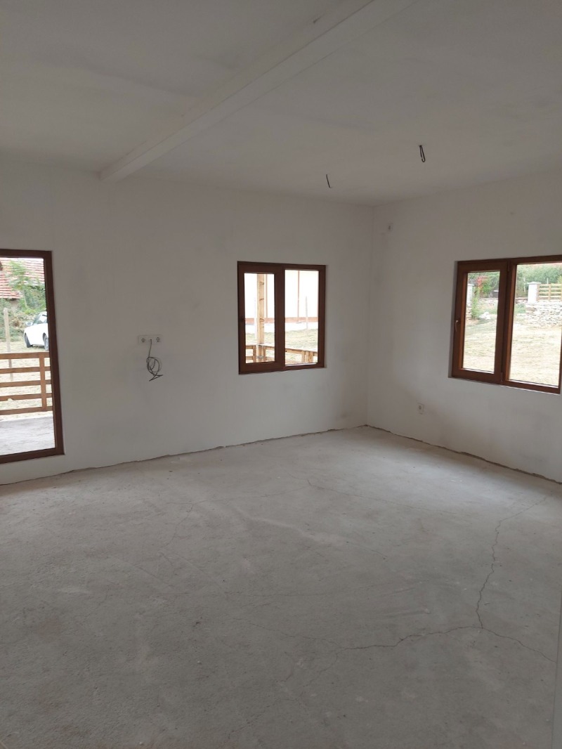 À venda  Casa região Pleven , Pelichat , 75 m² | 46868135 - imagem [5]