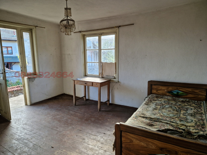 Продава КЪЩА, с. Добърско, област Благоевград, снимка 8 - Къщи - 52888051
