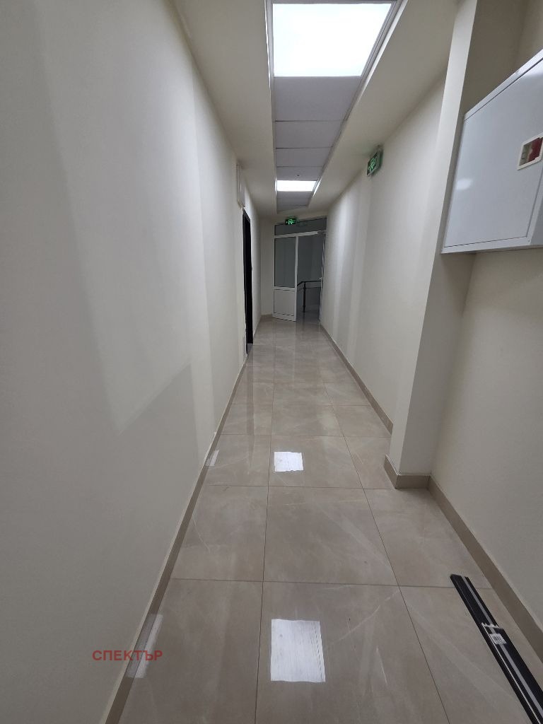 Продава 2-СТАЕН, гр. Перник, Изток, снимка 2 - Апартаменти - 55326035