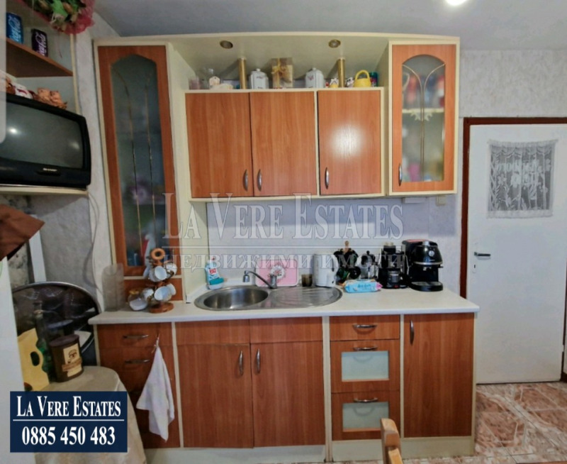 Продава  3-стаен град Русе , Родина 2 , 80 кв.м | 34652121 - изображение [5]