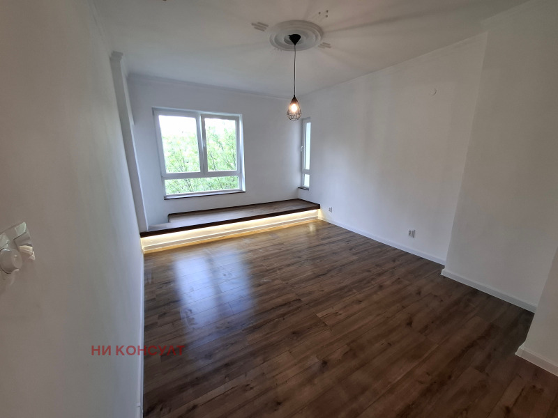 Na prodej  2 ložnice Sofia , Banišora , 76 m2 | 29032039 - obraz [3]
