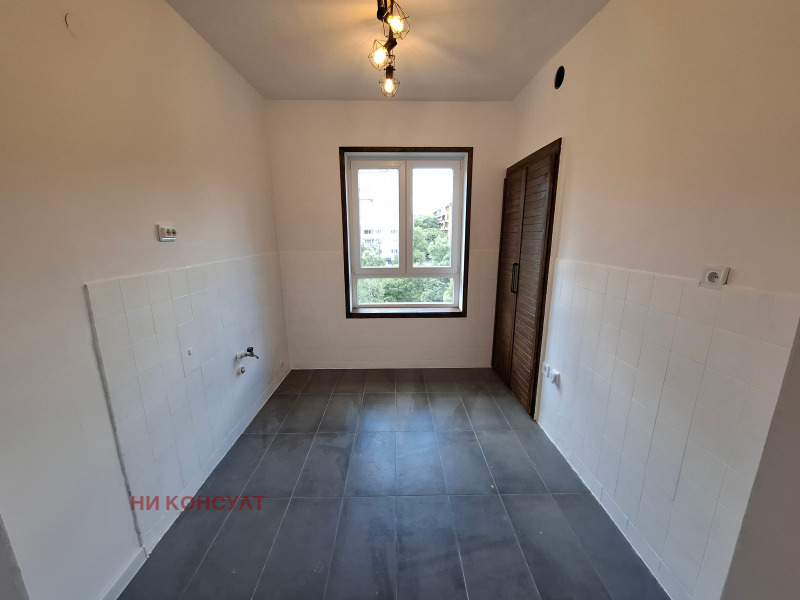 Na prodej  2 ložnice Sofia , Banišora , 76 m2 | 29032039 - obraz [11]