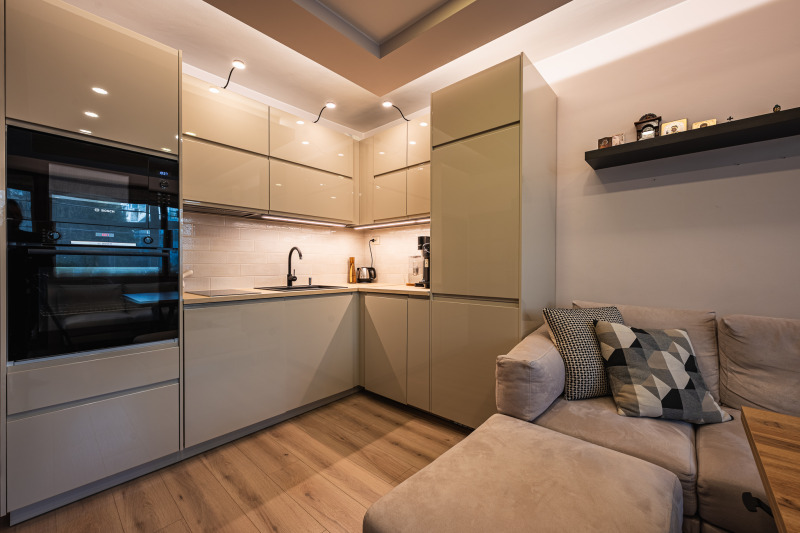 Продава 3-СТАЕН, гр. Варна, Конфуто, снимка 12 - Апартаменти - 52520458