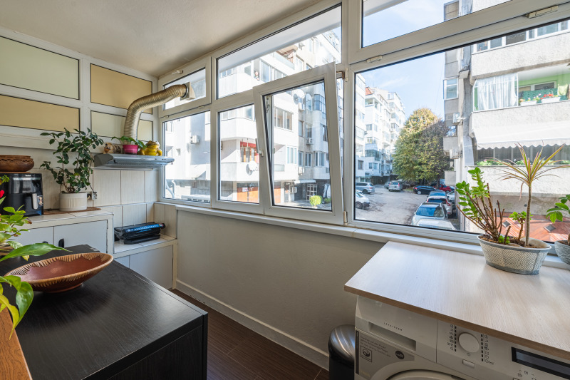 Продава 3-СТАЕН, гр. Варна, Конфуто, снимка 9 - Апартаменти - 52520458