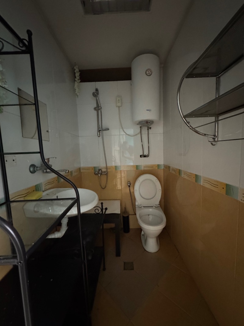 In vendita  Negozio Sofia , Zona B-18 , 145 mq | 68397982 - Immagine [8]