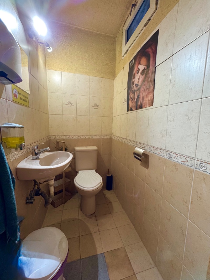 In vendita  Negozio Sofia , Zona B-18 , 145 mq | 68397982 - Immagine [5]
