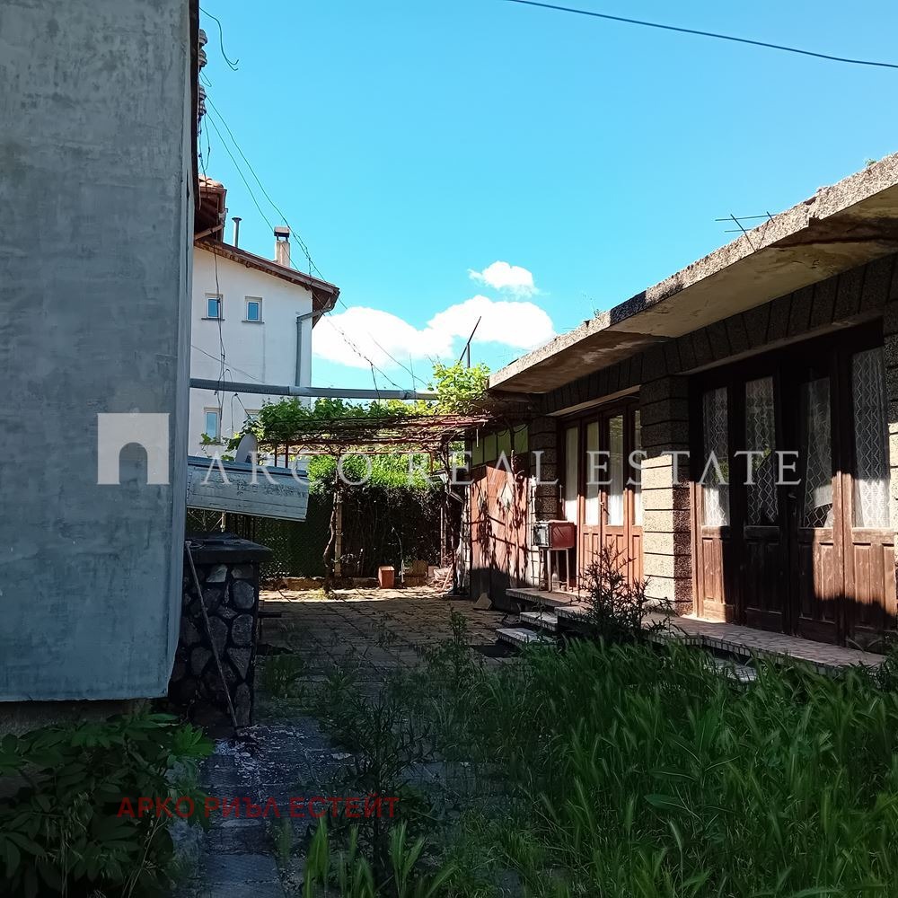 Продава ЕТАЖ ОТ КЪЩА, гр. Вършец, област Монтана, снимка 9 - Етаж от къща - 55661489