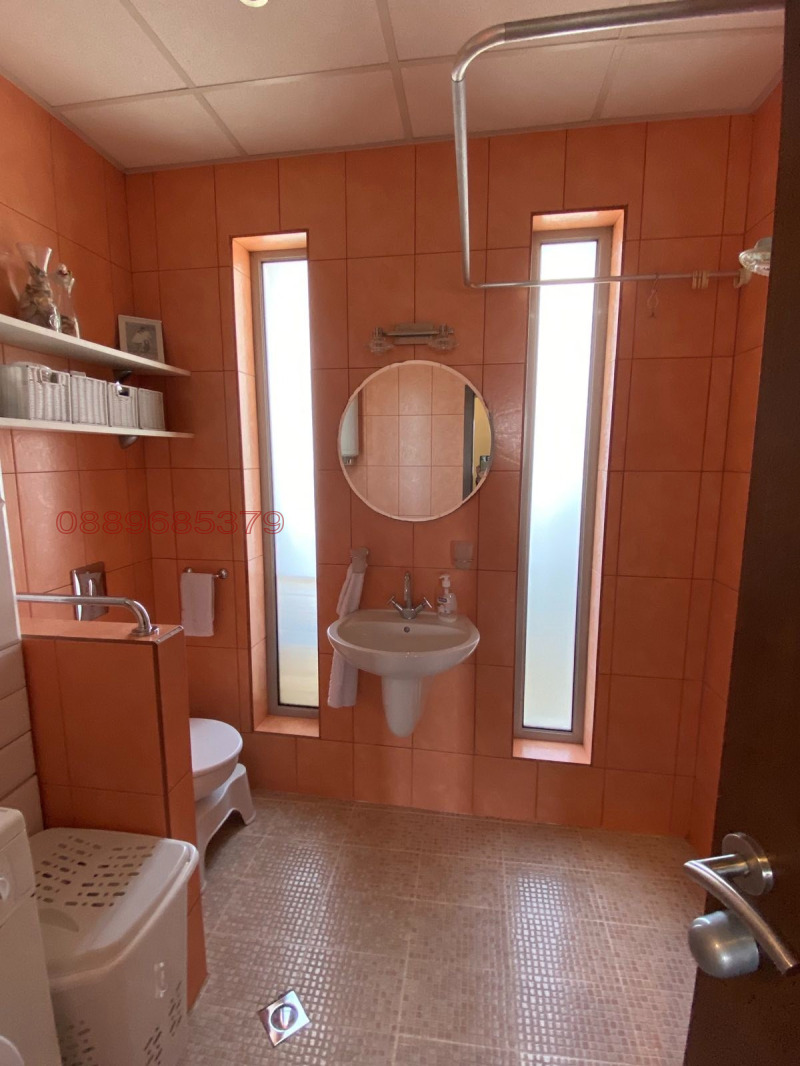 De vânzare  1 dormitor Ruse , Țentâr , 61 mp | 33455425 - imagine [13]