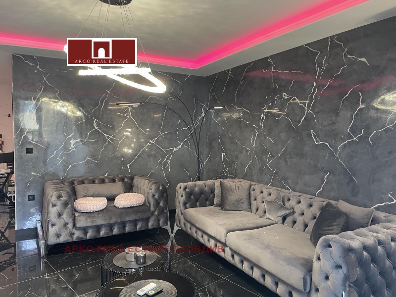Na prodej  3+ ložnice Pazardžik , Centar , 164 m2 | 35711066