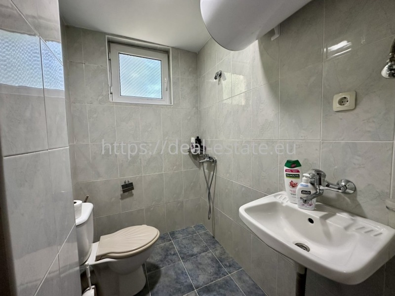 Продава  3-стаен град Благоевград , Широк център , 93 кв.м | 27446971 - изображение [9]