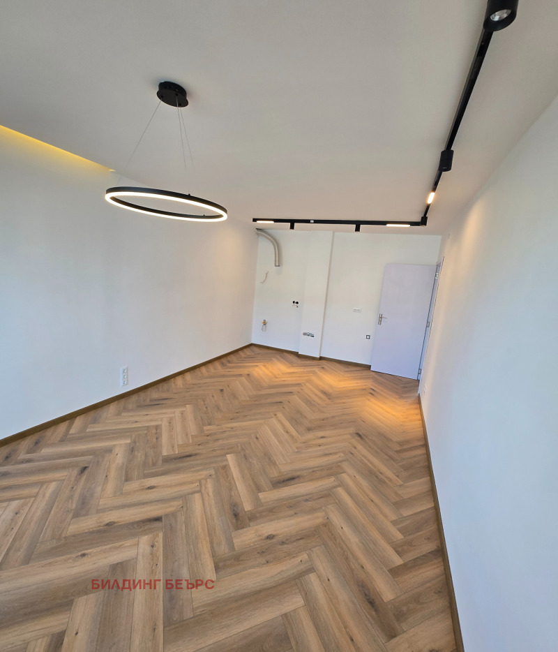 Na prodej  2 ložnice Sofia , Borovo , 65 m2 | 72370583 - obraz [6]