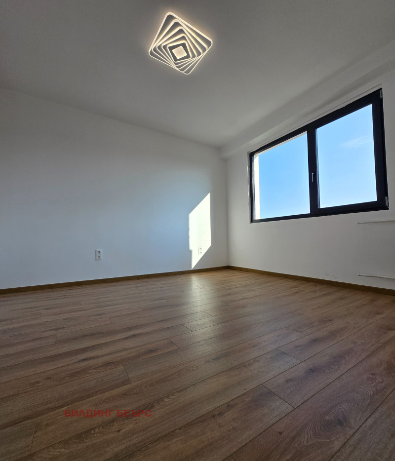 Na prodej  2 ložnice Sofia , Borovo , 65 m2 | 72370583 - obraz [3]