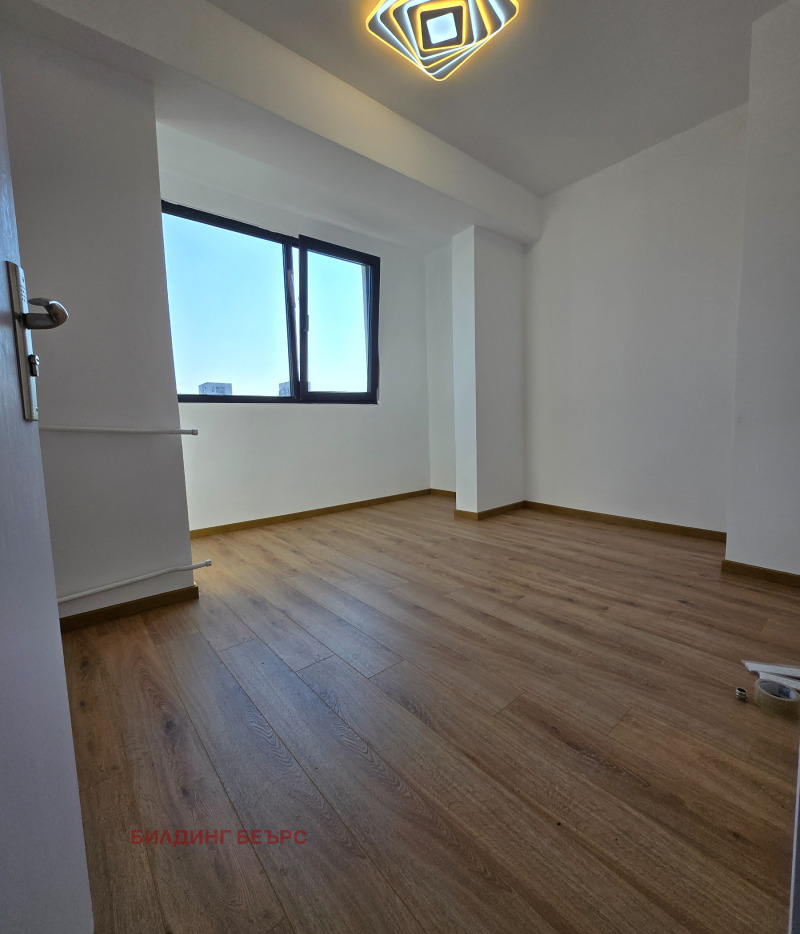 Na prodej  2 ložnice Sofia , Borovo , 65 m2 | 72370583 - obraz [4]