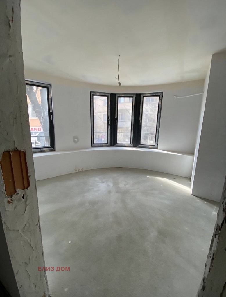 Продава 3-СТАЕН, гр. Варна, Гръцка махала, снимка 2 - Апартаменти - 54038204
