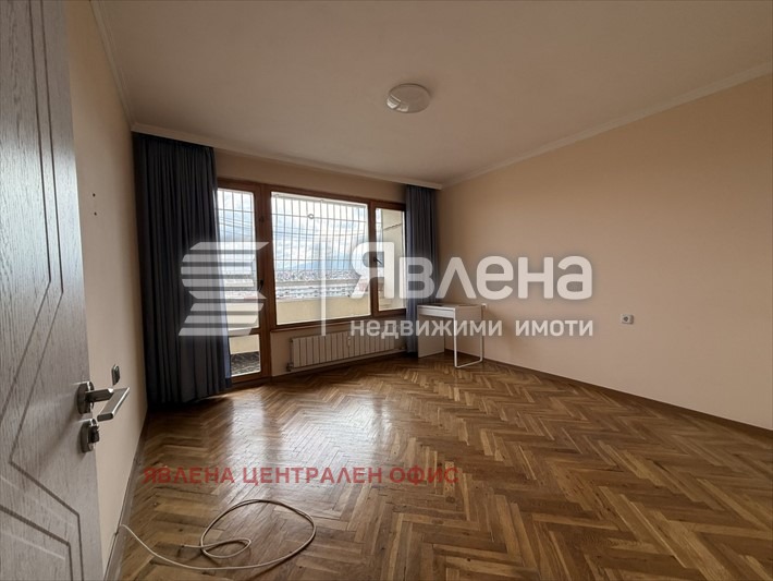 Продава 3-СТАЕН, гр. София, Сухата река, снимка 2 - Апартаменти - 56714629