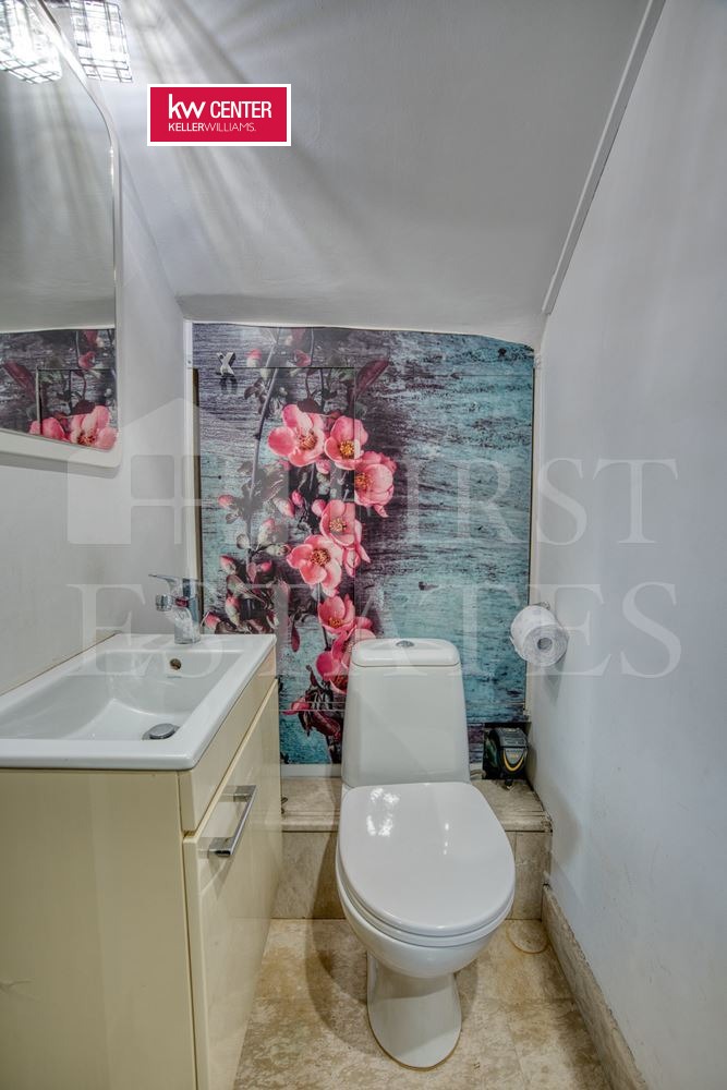Продава КЪЩА, гр. София, м-т Детски град, снимка 5 - Къщи - 52089391
