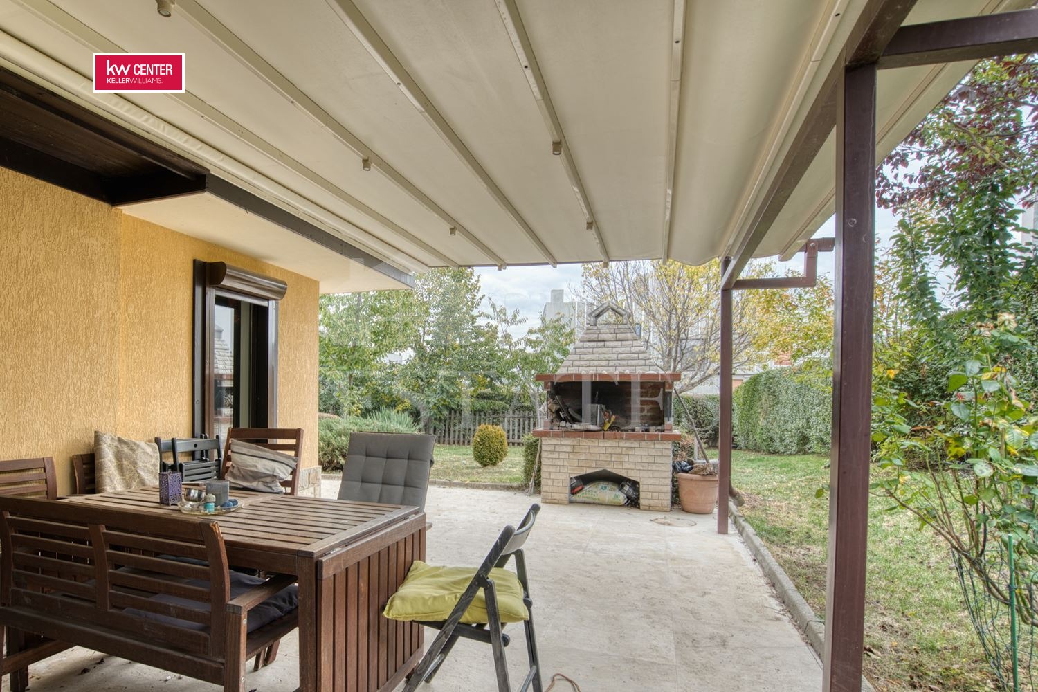 Продава КЪЩА, гр. София, м-т Детски град, снимка 17 - Къщи - 52089391